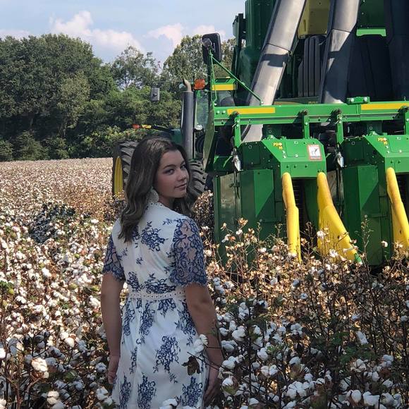 Meet your Posher, Ashley - Picture 1 of 1